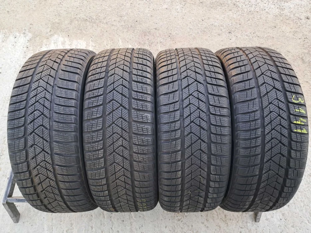 Резина зима 95% протектор Pirelli 225/45 R18 Sottozero 3 * Runflat BMW