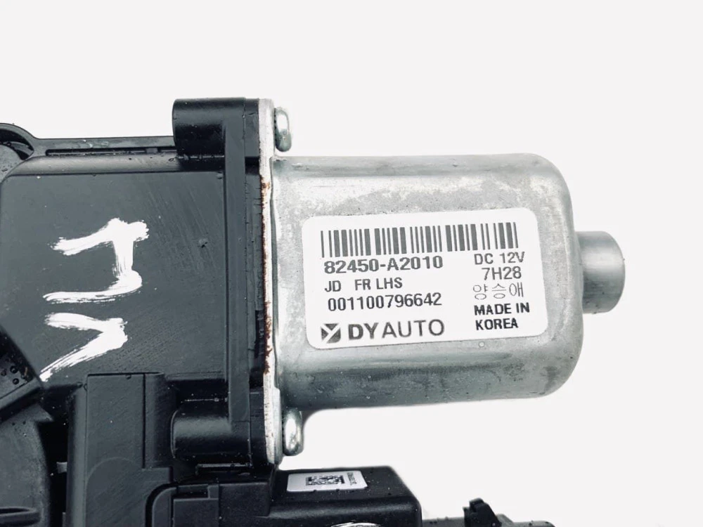 Моторчик стеклоподъемника передний левый Kia Ceed II JD 82450-A2…