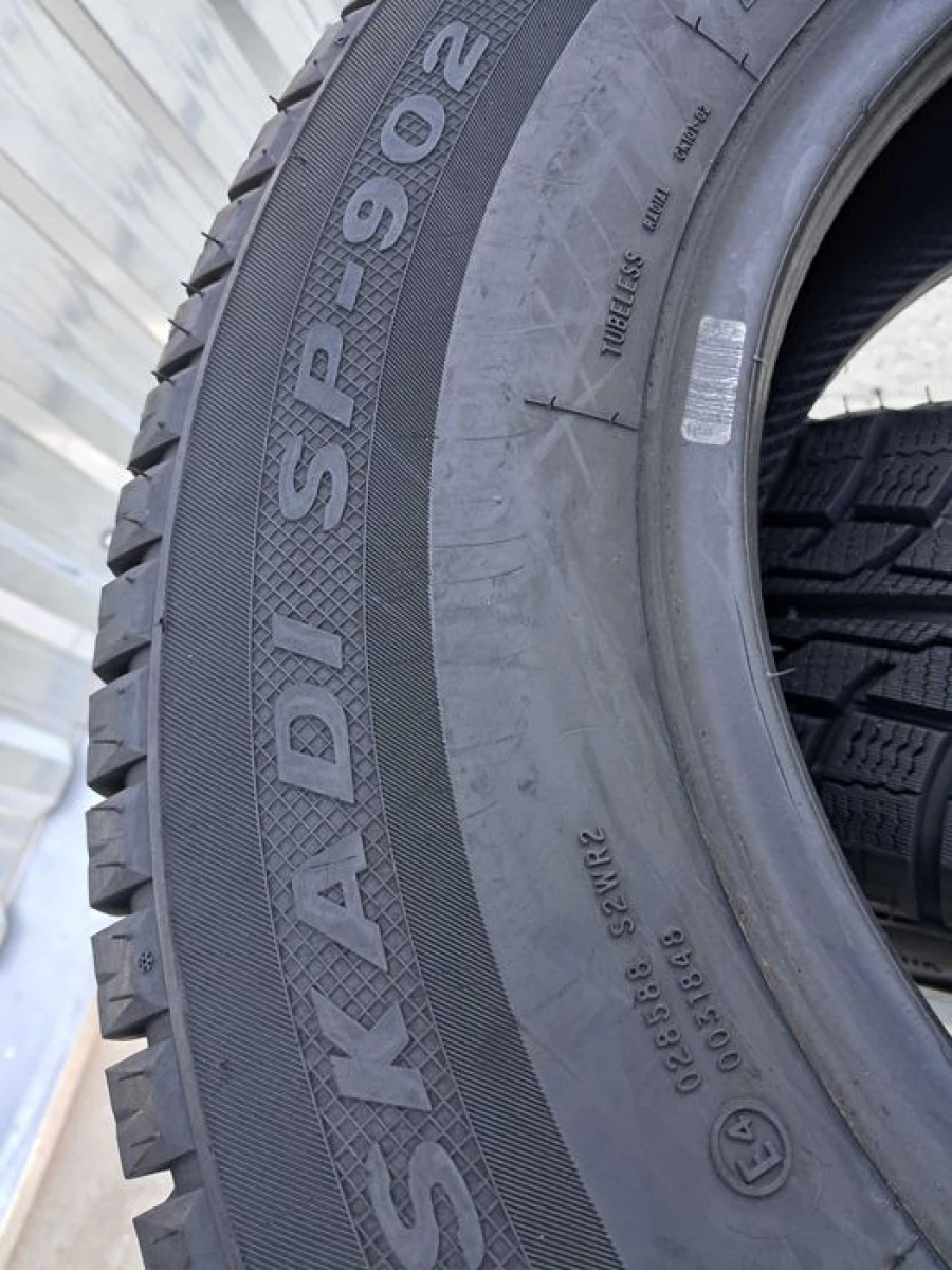 Резина зима НОВА Ausstone 185 R14C Skadi SP-902