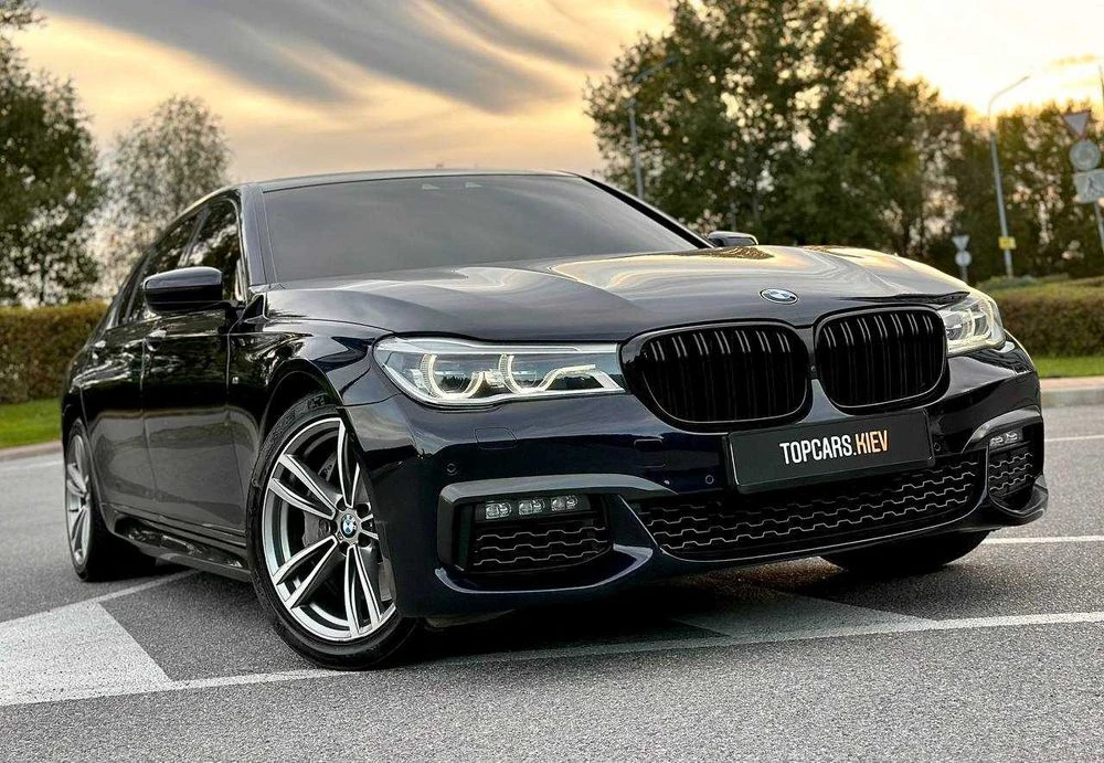 Решетки радиатора BMW 7 G11 G12 (15-19) тюнинг (черный глянц)