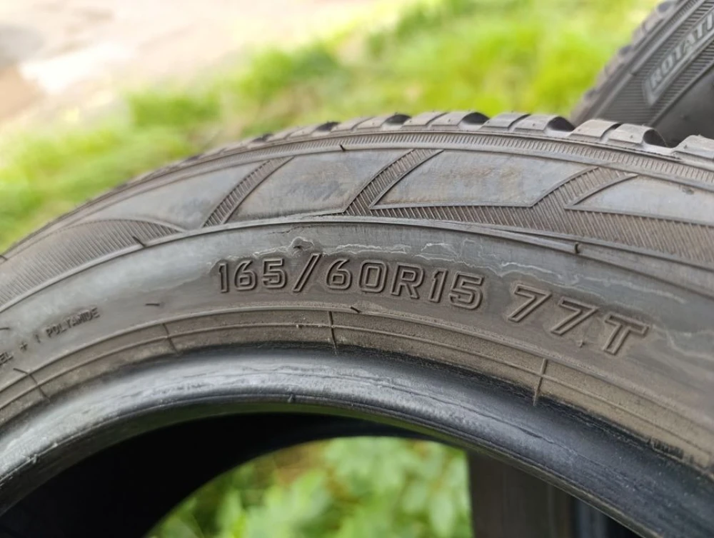 Майже нові зимові шини Falken 165/60 R15 резина Р15
