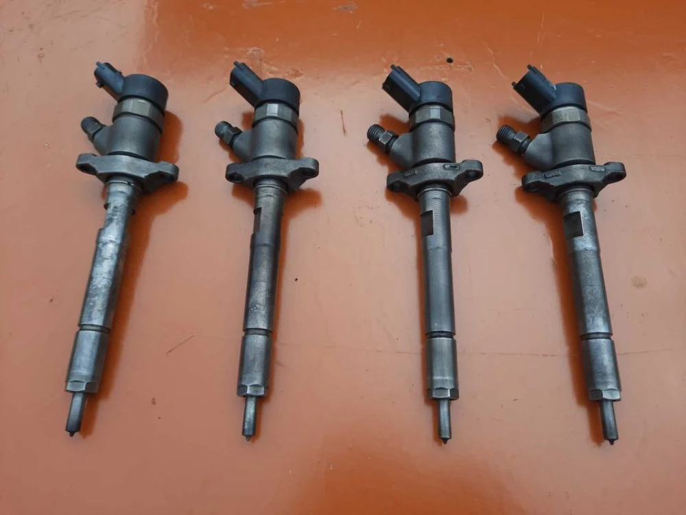 Форсунки Peugeot 1.6 hdi 0445110259 FORD VOLVO Citroen Xsara Picasso