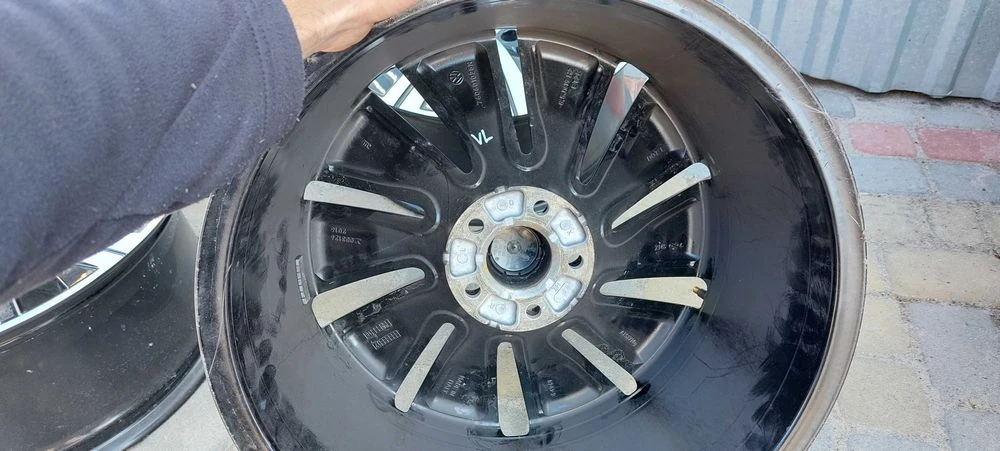 Диски VW Touareg R19 5x112 8,5J ET28  Audi Q7 Туарег Atlas E Tron