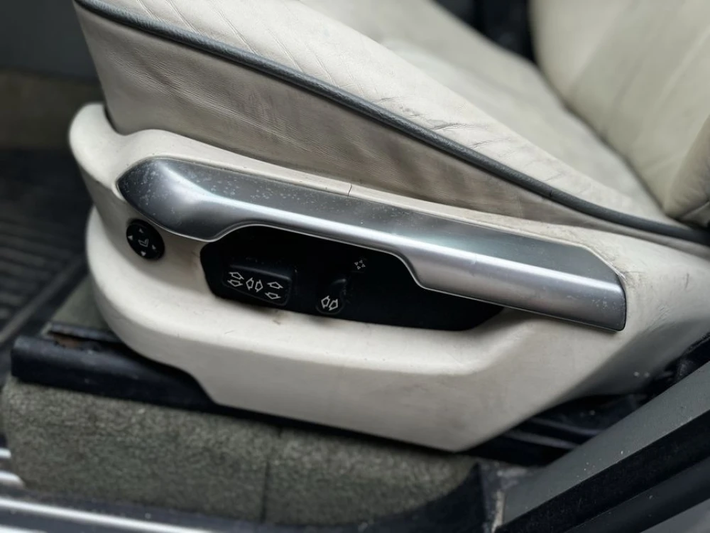 Салон  Rang Rover l322 сидінняLand Rover Vogue