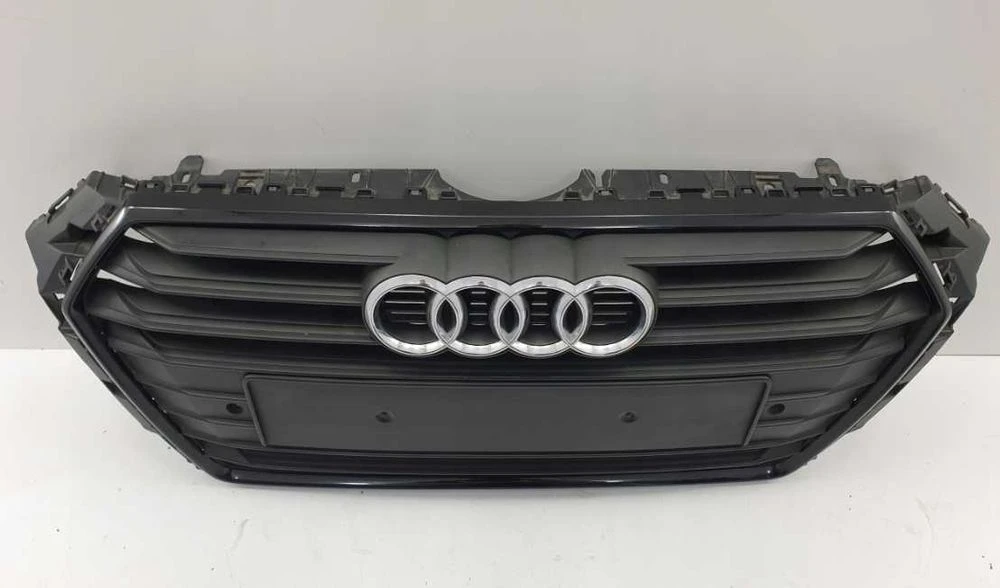 Решітка радіатора AUDI A4 B9 8W0853651