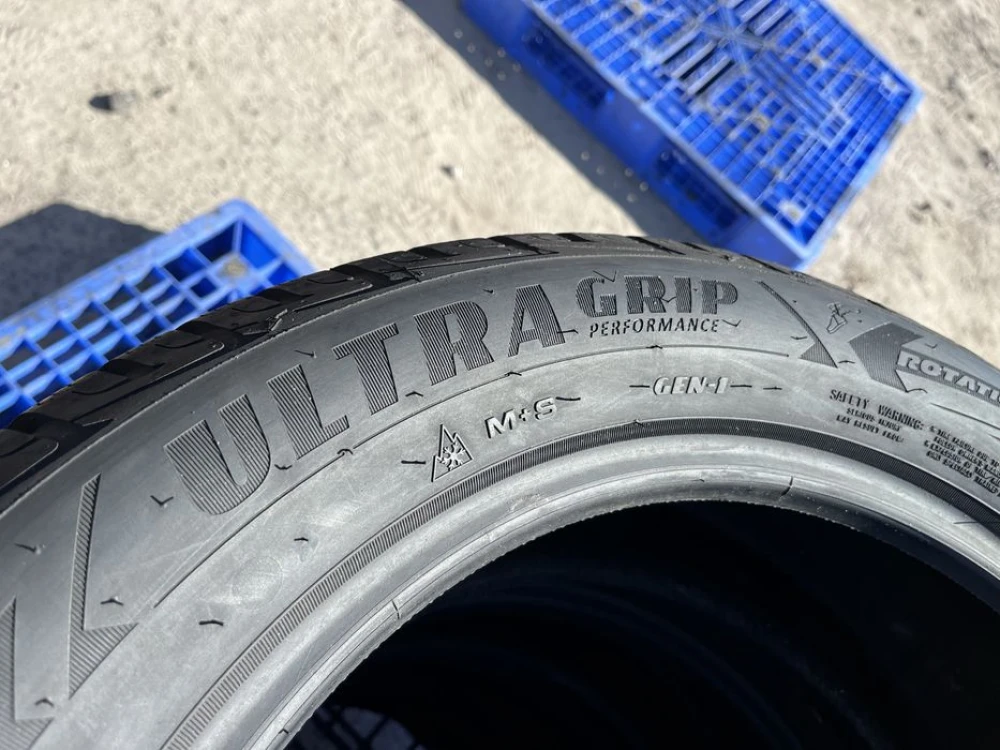 225/55 r17 Goodyear UltraGrip performance резина зимняя