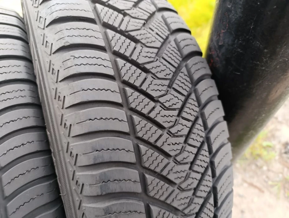 Всесезонні шини Maxxis 185/65 R15 резина Р15