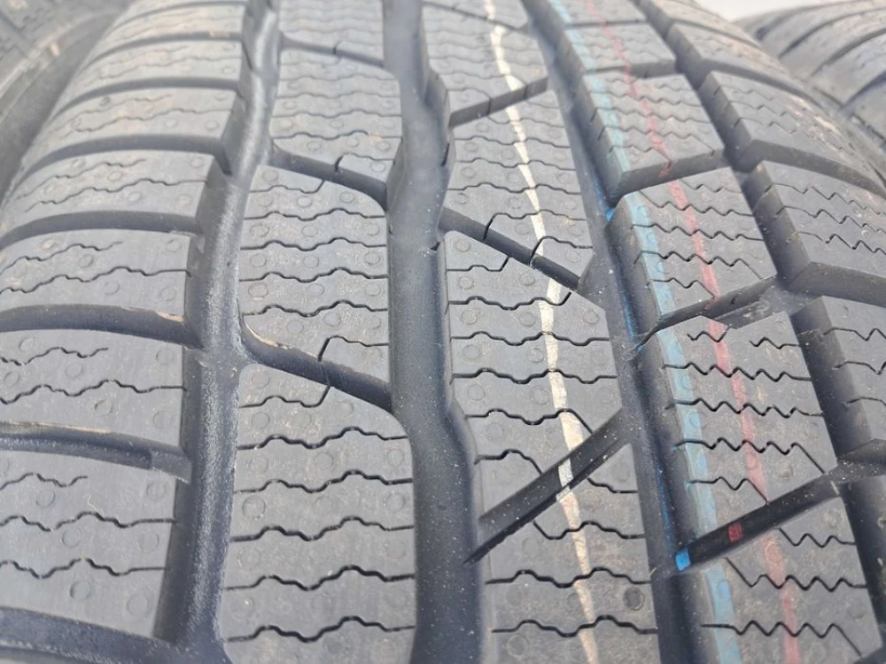 Резина зима НОВА Continental 205/50 R17 TS830P MO FR(БОРТ)