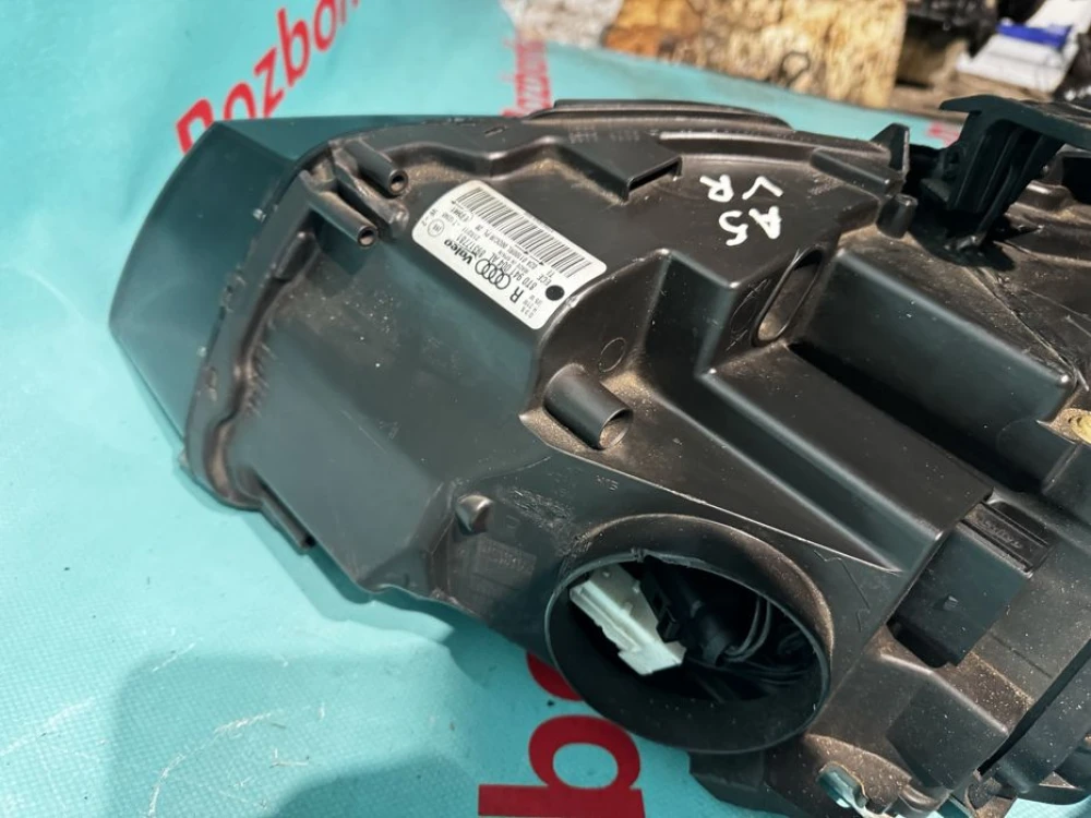 Фара права Audi A5 xenon 8T Ауді А5 07-12р