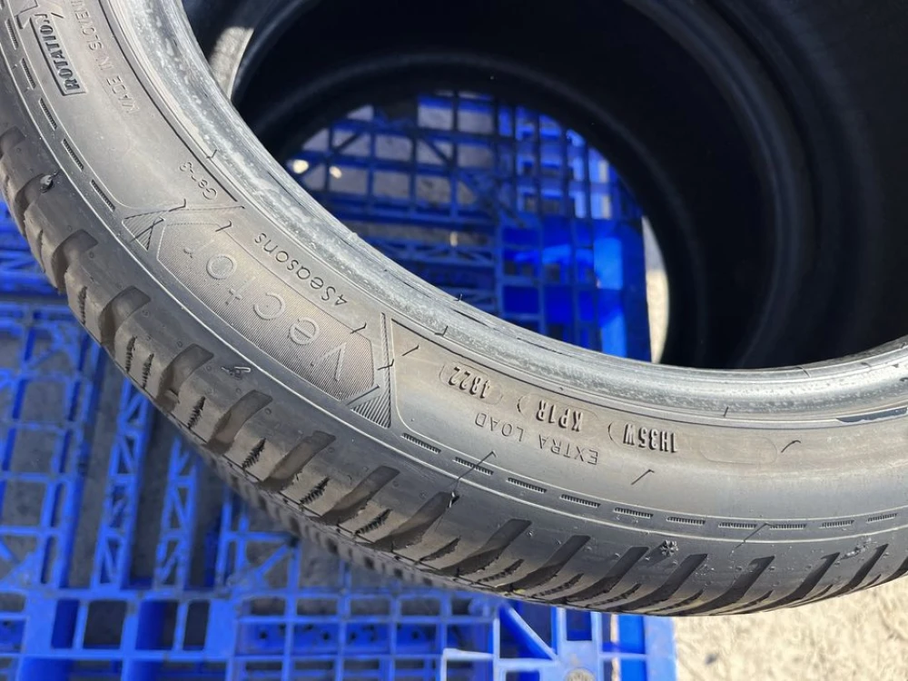 255/40 r19 Goodyear Vector 4Season Резина всесезонная