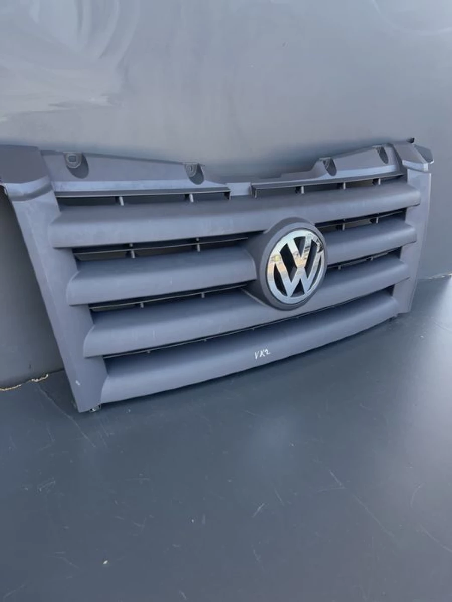 Решітка радіатора Volkswagen Crafter Фольксваген Крафтер