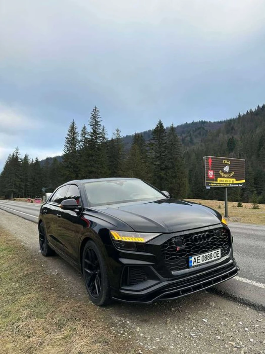 Сплиттер Audi Q8 S-line \ SQ8 тюнинг обвес губа переднего бампера