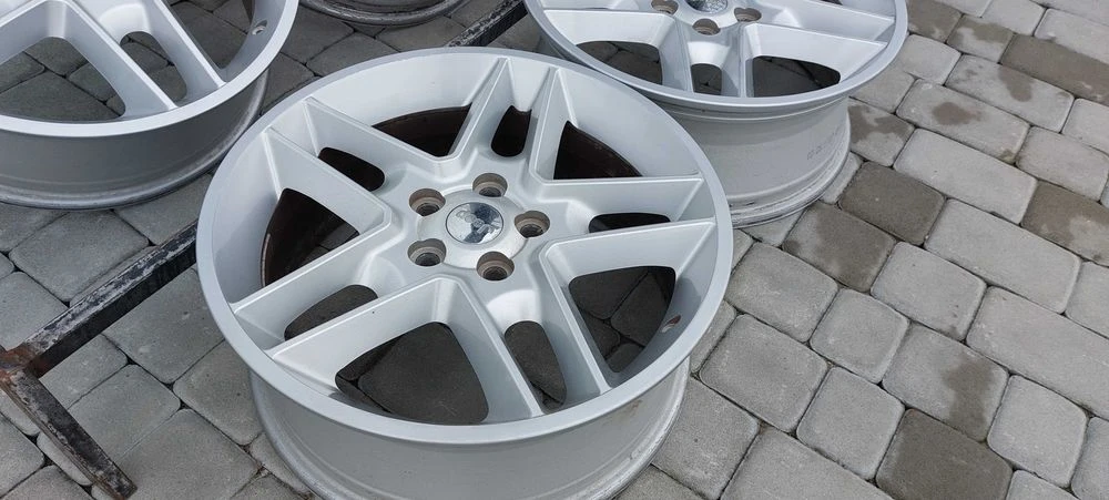 Диски Jeep R18 5x114,3 7J ET42 Compass Dodge Caliber Outlander Tucson