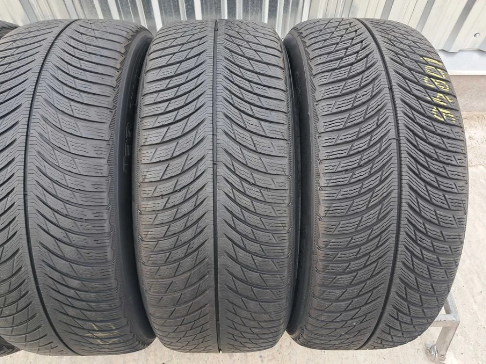 Резина зима 70% протектор Michelin 245/50 R19 PilotAlpin 5* RFT BMW X3