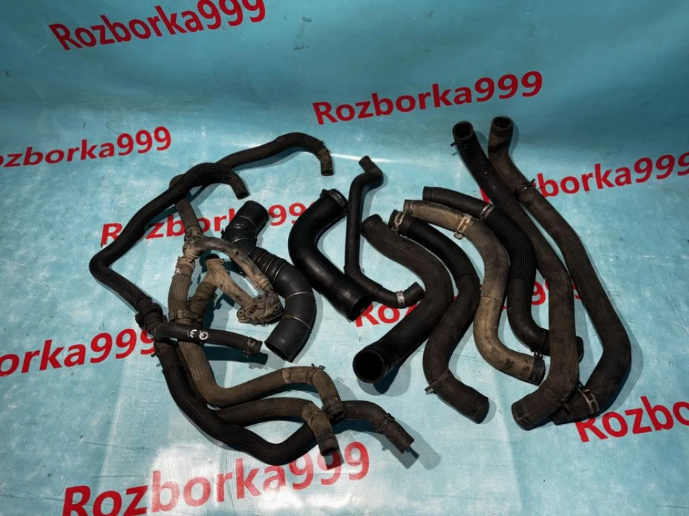 Патрубок тосолу Nissan Qashqai j10 охолодження Juke F15