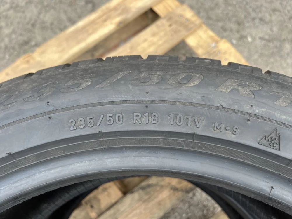 235/50 r18 Pirelli Scorpion winter Резина зимняя