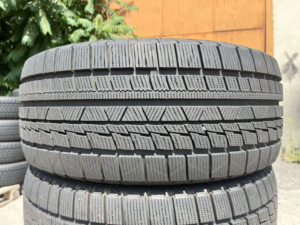 235/45 r18 Firemax FM805 Резина зимняя 22 год