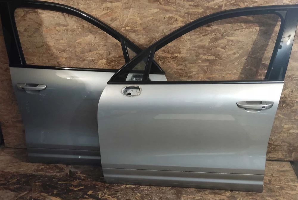 Двери передние задние правые левые Porsche Cayenne 7P 95853101100