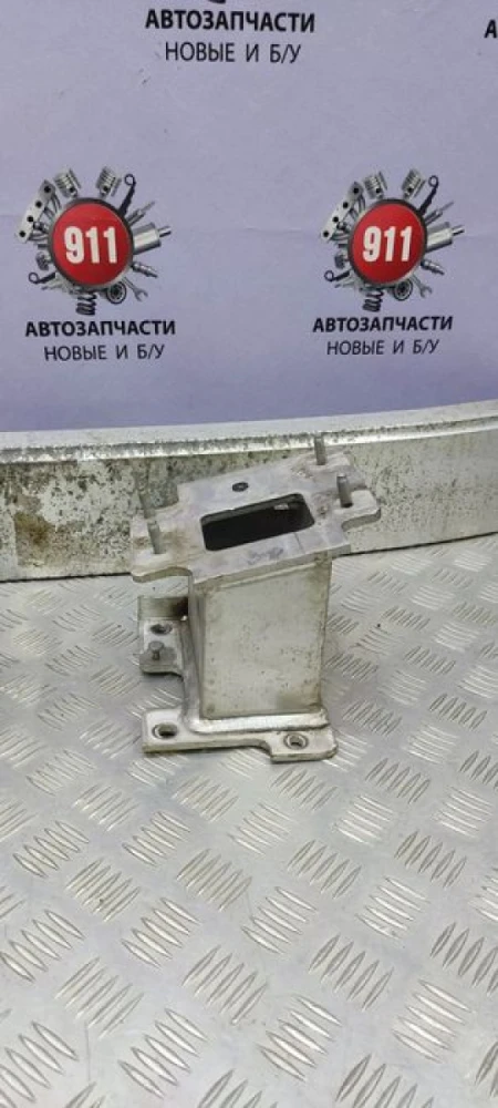 Підсилювач переднього бамперу на infiniti qx60 Jx35 2013-2021