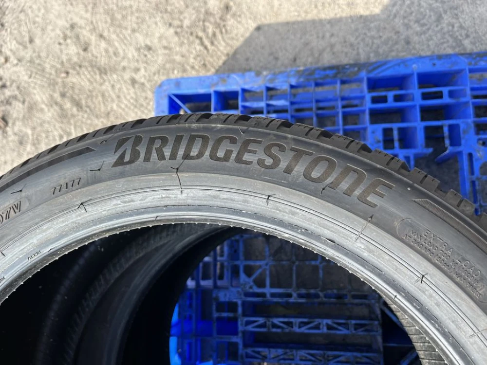 245/40 r18 Bridgestone Blizzak LM005 99% Резина зимняя