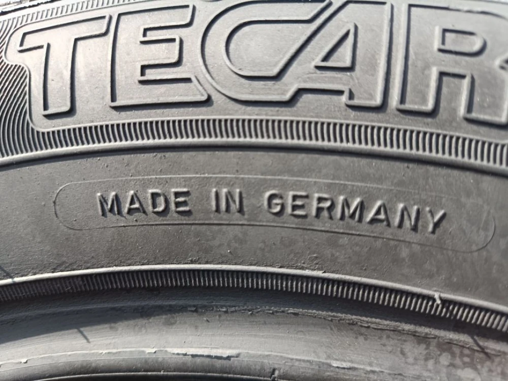 Зимові шини Esa+tecar 205/60 R16 резина Р16