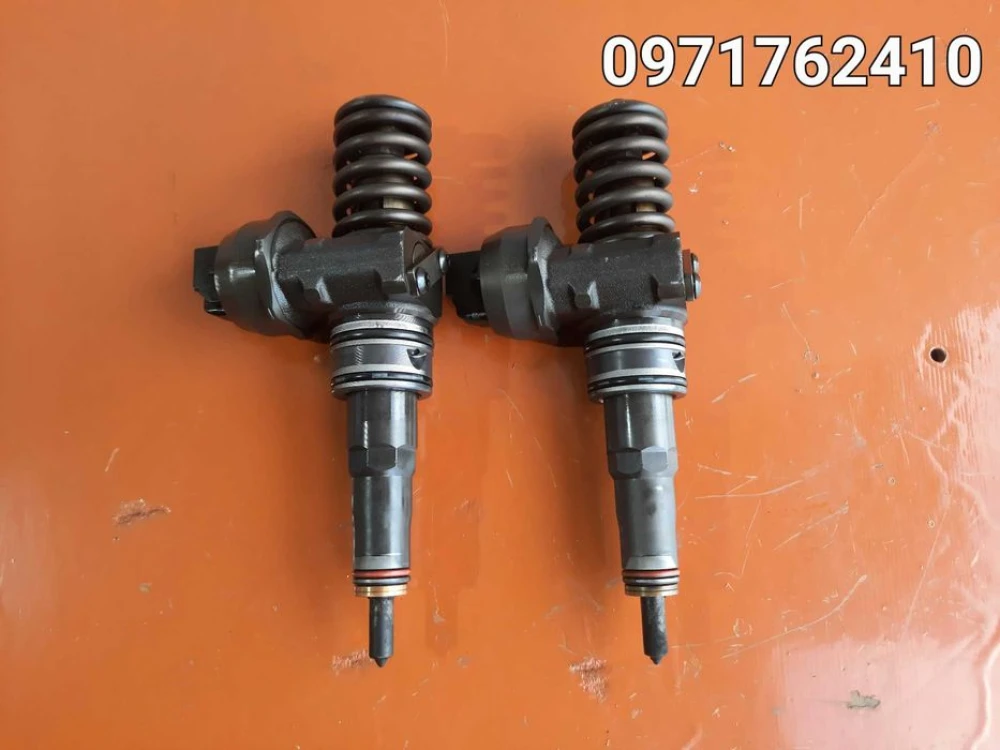 насос Форсунка 038130073BQ 0414720312 Volkswagen Passat Touran Golf