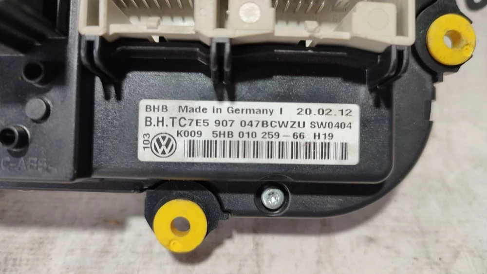 Блок управління клімат-контроль VW T5 T6 2010-2015 7E5907047BC