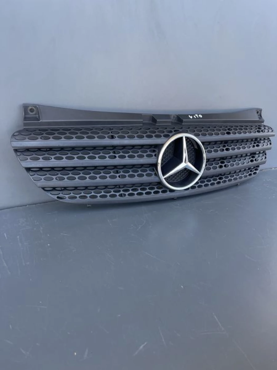 Решітка радіатора Mercedes Vito 639 Мерседес Віто 639