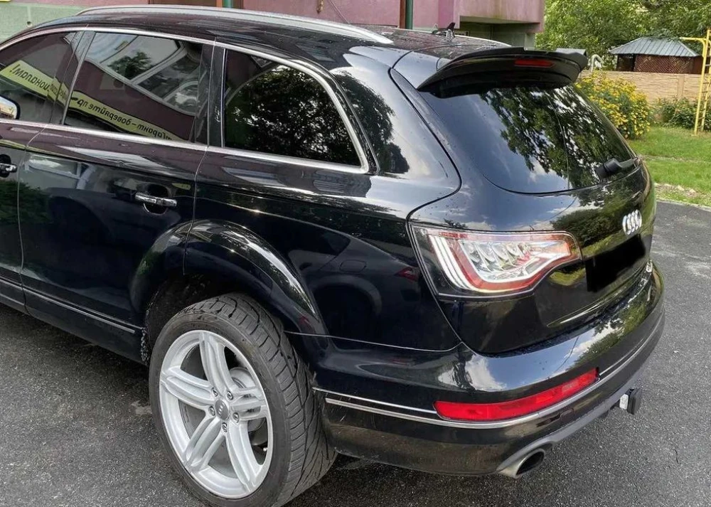 Спойлер Audi Q7 4L (06-15) тюнинг элерон сабля (maxton)