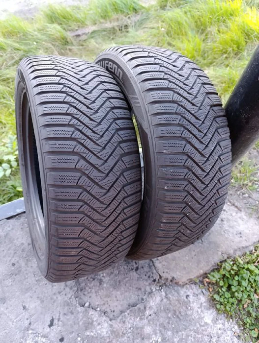 Зимові шини Laufenn 215/55 R16 резина Р16