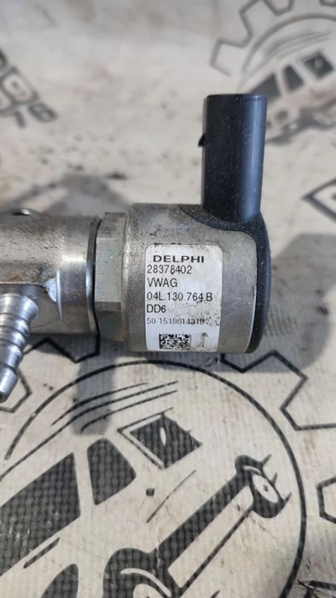 Топливна рампа VAG 1.6 TDI комплектна з тестового двигуна 04L130089F