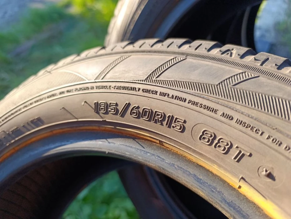 Зимові шини Falken 185/60 R15 резина Р15