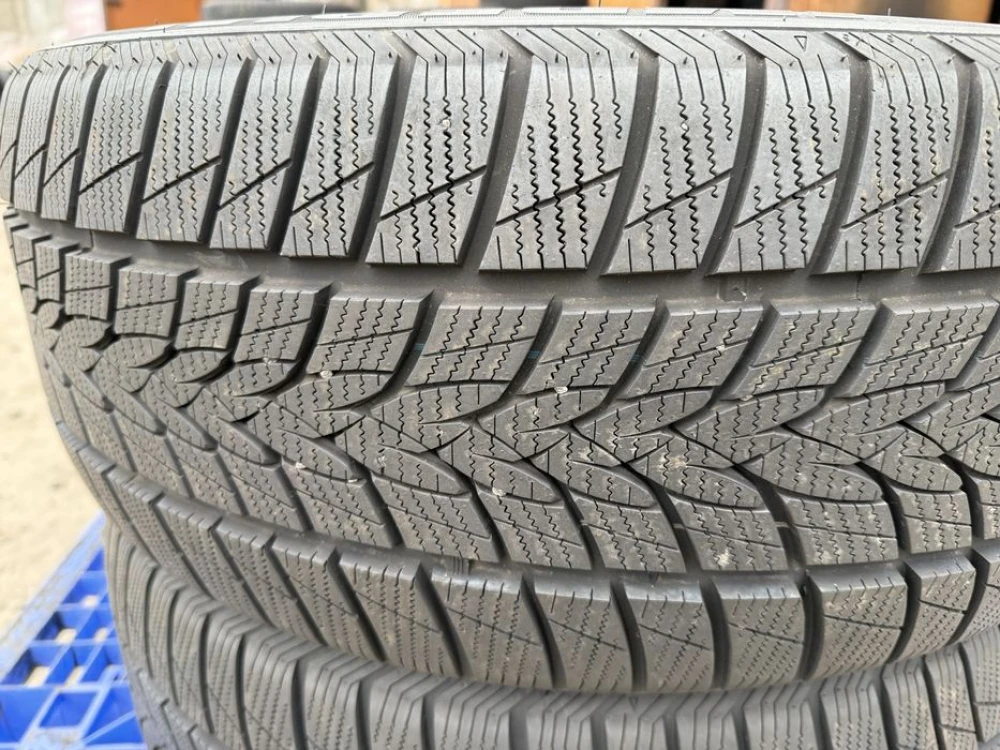 245/40 r20 Imperial SnowDragon UHP Резина зимняя 98%