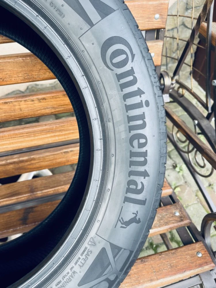 Пара шин 235/55 R18 Continental 2020p