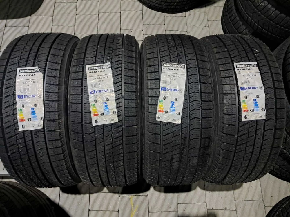 Резина зима НОВА Bridgestone 225/50 R17 Blizzak ICE 2021р.