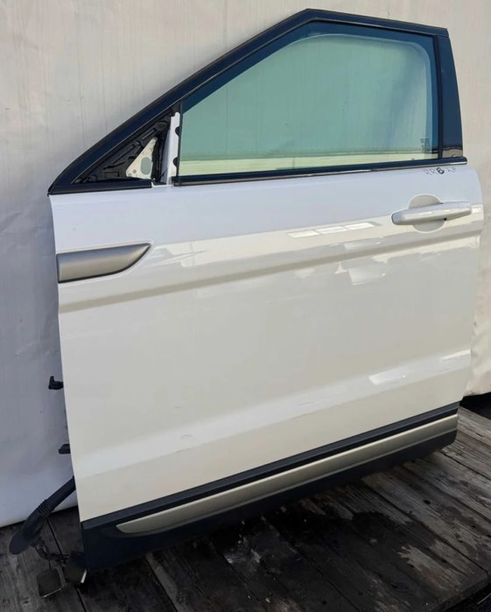 Двери передние задние правые левые Range Rover Evoque L538 R-Dynamic