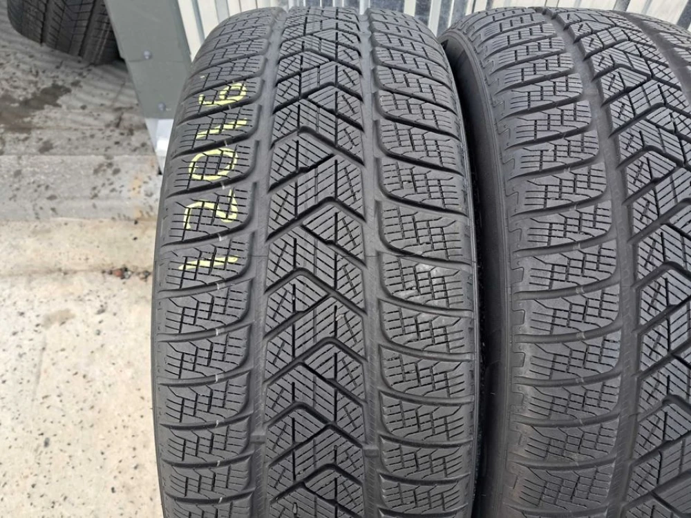 Резина зима 95% протектор Pirelli 235/55 R19 Scorpion Winter ELECT AO