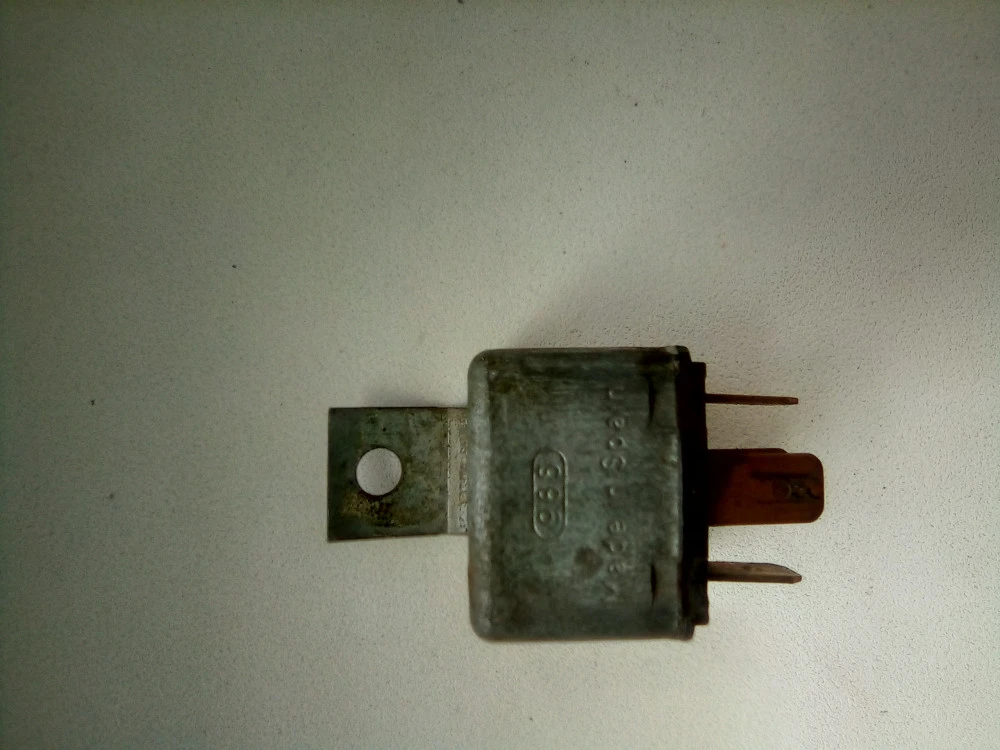 Реле 0332015001 BOSCH