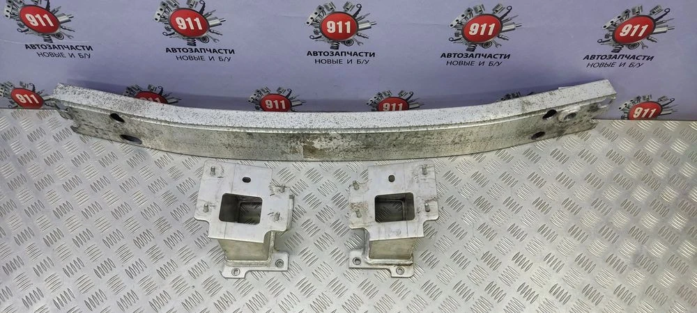Підсилювач переднього бамперу на infiniti qx60 Jx35 2013-2021