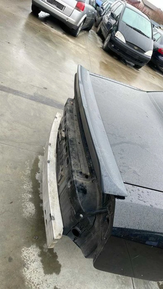 Dodge Challenger спойлер