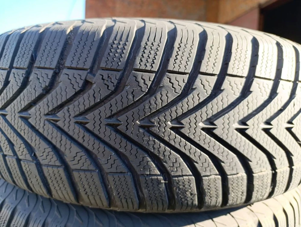 Зимові шини Vredestein 195/65 R15 резина Р15