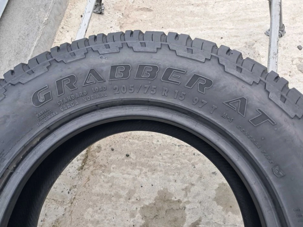 Резина 85% протектор General 205/75 R15 Grabber AT