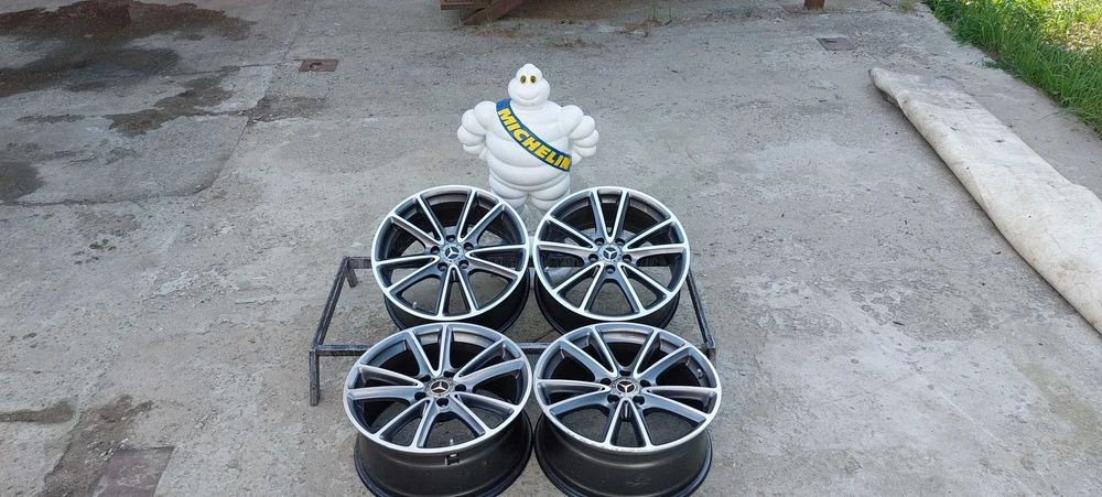 Диски Mercedes R18 5x112 8J ET33 ЦО 66.6мм C257 C CLK CLS GLC SLK AMG