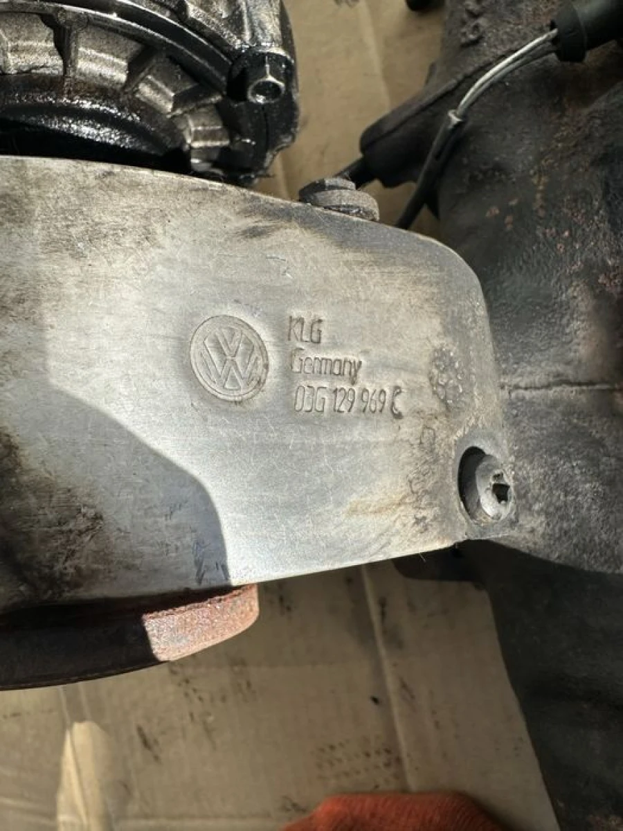 Турбіна 03G129969C, 03G253016H Пассат Б6 Volkswagen Passat B6 турбина