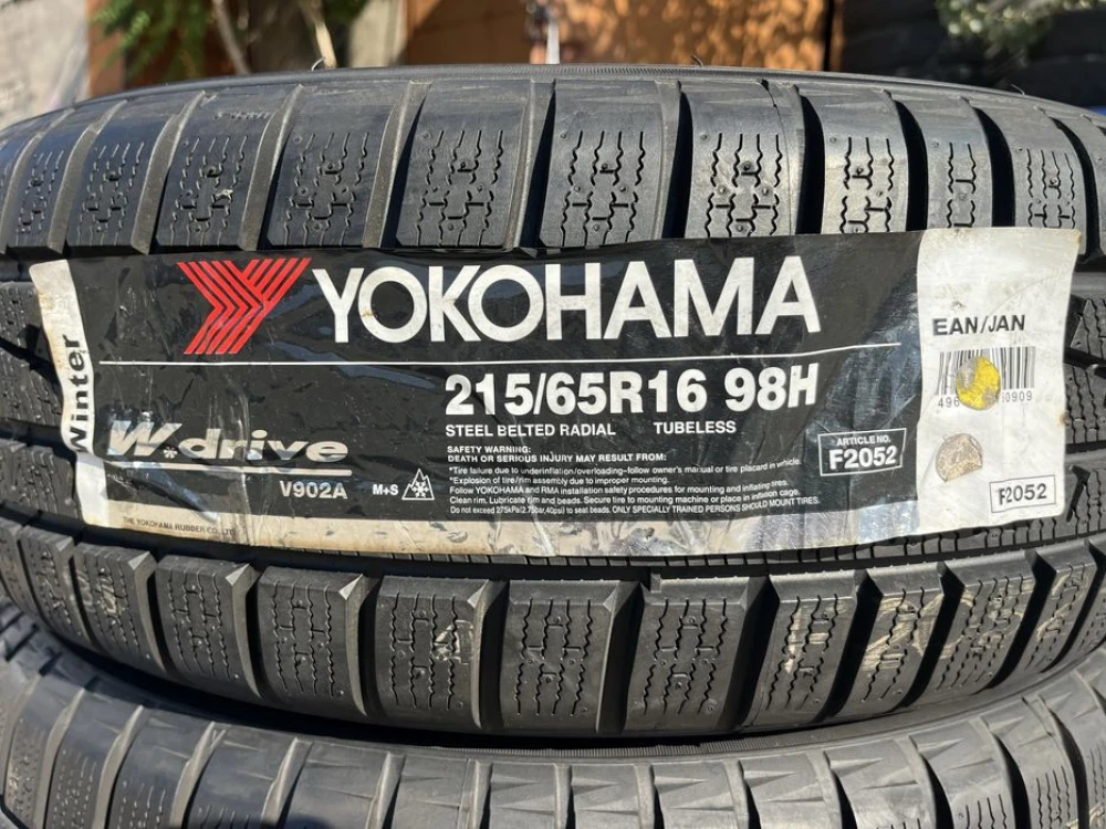 215/65 r16 Yokohama W.Drive НОВАЯ Резина зимняя