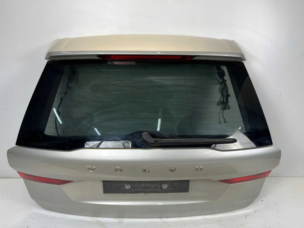 Крышка багажника Volvo XC60