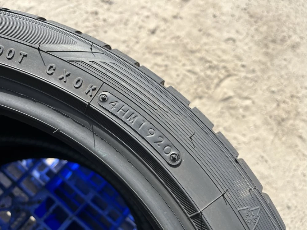 215/45 r17 Toyo SnowProx НОВАЯ Japan Резина зимняя