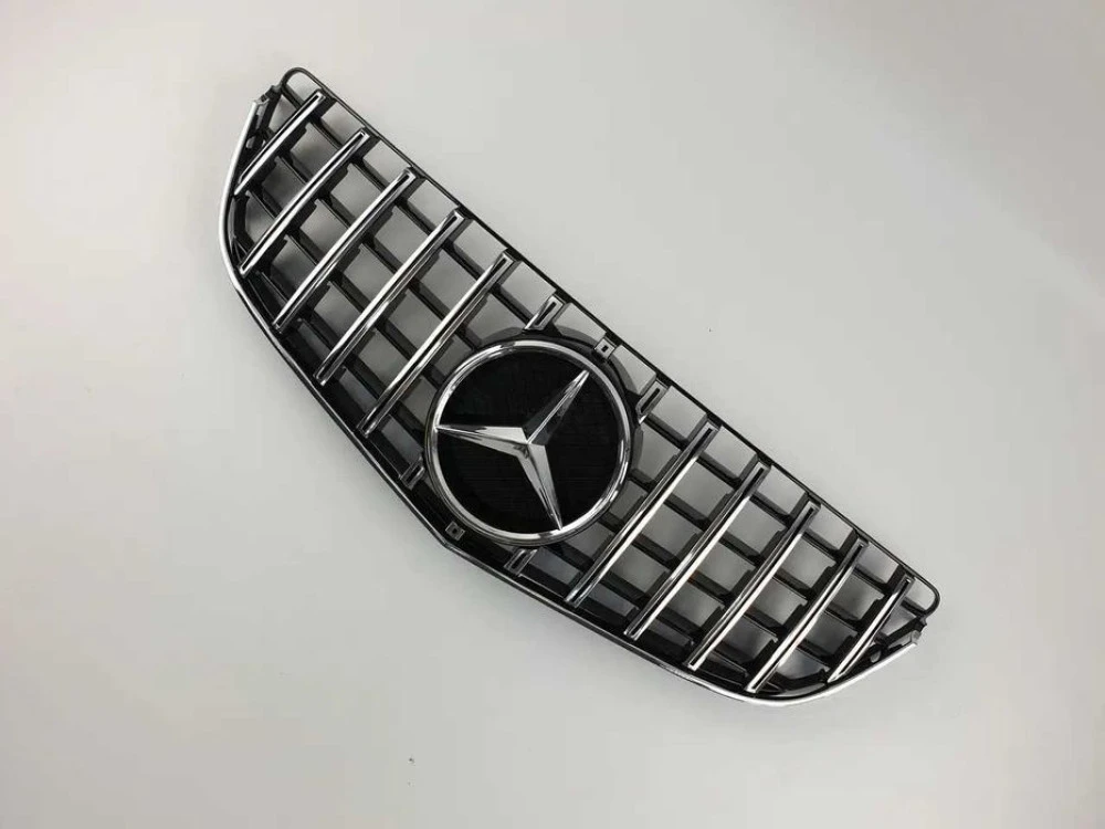 Решетка mercedesE-W207 14-17г.GTстиль(ChromeBlack FACE LIFT)без камеры