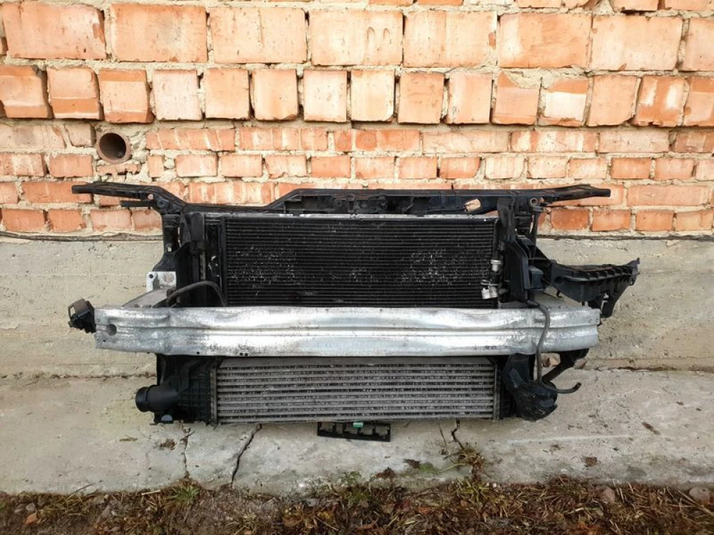 Телевизор Панель в сборе Ауди А4 Б8 Audi A4 B8 Рестайл АКПП Радиатор