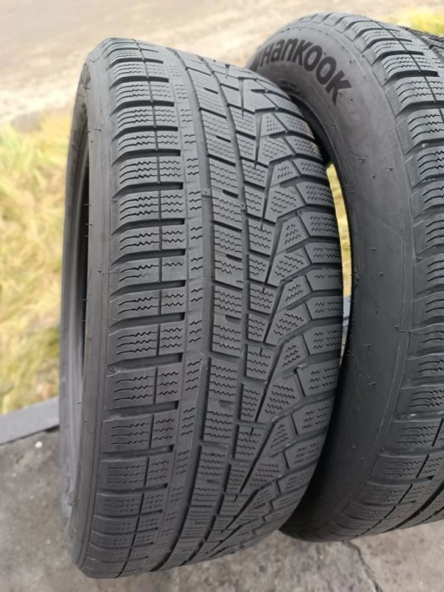 Зимові шини Hankook 205/55 R17 резина Р17